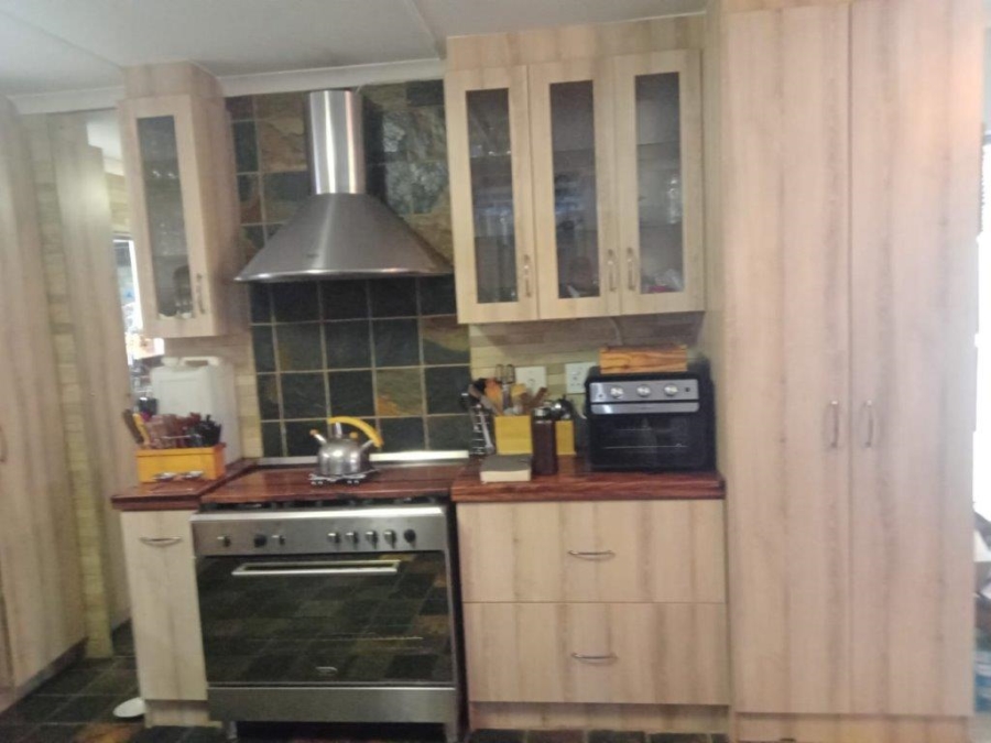 3 Bedroom Property for Sale in Wavecrest Eastern Cape